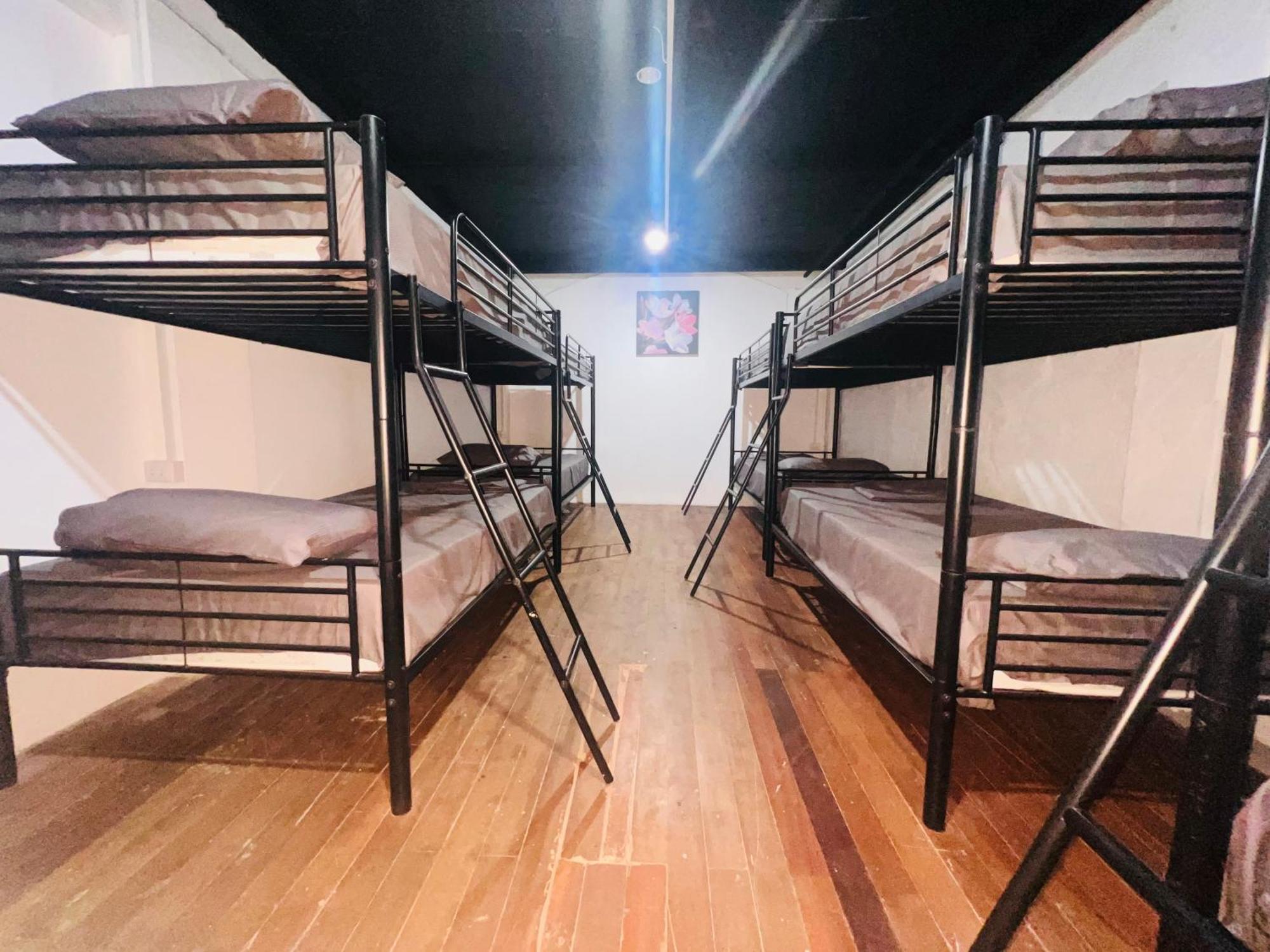 Patong Adventure Hostel Eksteriør bilde