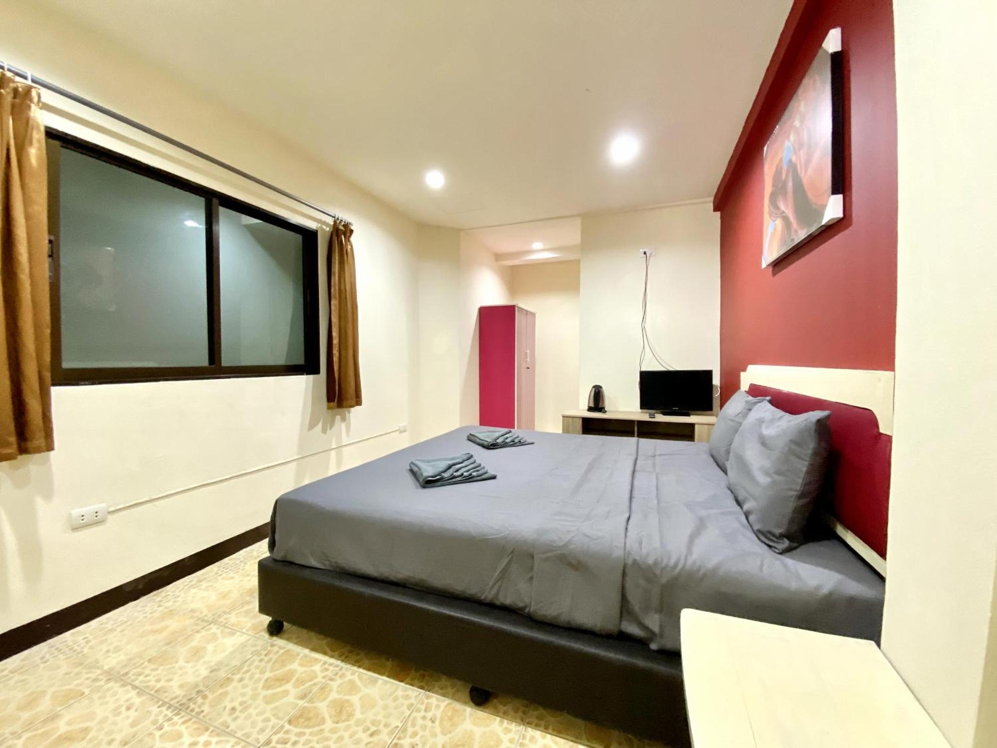 Patong Adventure Hostel Eksteriør bilde